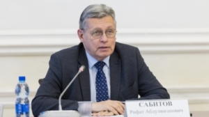 Заместитель гендиректора ВГТРК Рифат Сабитов сохранил место в Общественной палате России - gtrkamur.ru