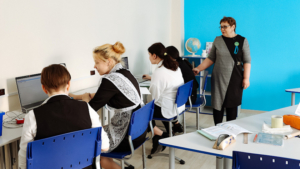 250 педагогов из разных регионов подали заявки на участие в земской программе в Приамурье - gtrkamur.ru