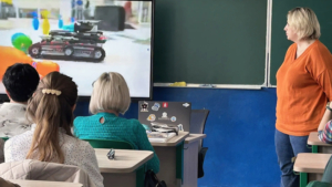 Амурчане помогают запустить «IT-куб» в Амвросиевке - gtrkamur.ru