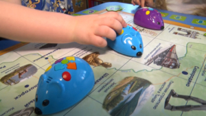 Профессии кинокритиков, инженеров и столяров в рамках допобразования осваивают амурские дошколята - gtrkamur.ru