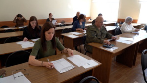 Родители амурских одиннадцатиклассников попробовали написать ЕГЭ - gtrkamur.ru