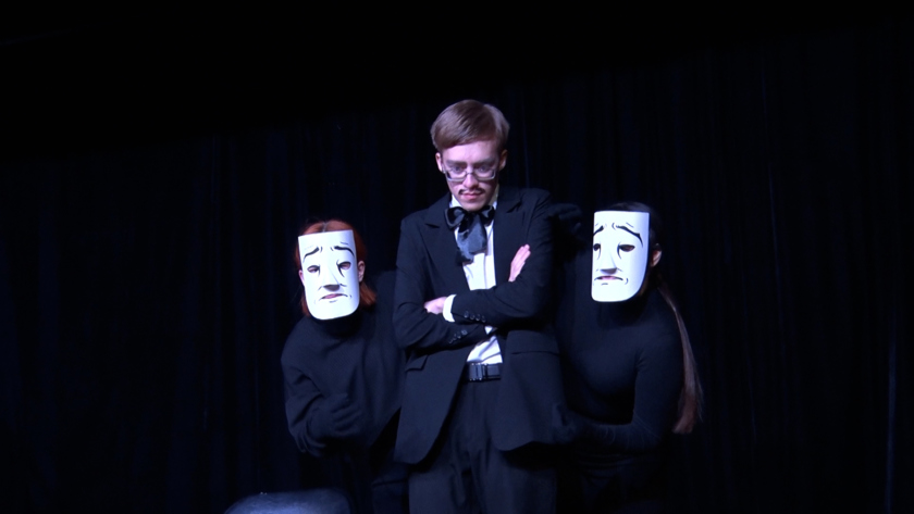 От классики до нынешних событий: амурчане представили свои работы на фестивале «Театральный Благовещенск» - gtrkamur.ru