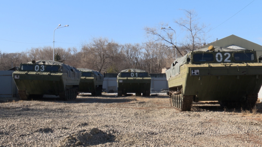 Три плавающих транспортёра ПТС‑М направят в паводкоопасные районы Амурской области - gtrkamur.ru