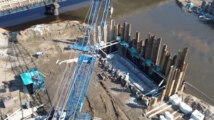 Реконструкцию моста через Завитую планируют завершить в ноябре - gtrkamur.ru