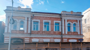 Историческое здание в центре Благовещенска спасают от разрушения - gtrkamur.ru