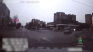 Гонка с полицией и блокировка дверей: амурский водитель без прав получил 8 суток ареста - gtrkamur.ru