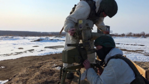На полигоне в Амурской области мотострелки поразили цель с первой попытки и отработали скрытый отход с огневой позиции - gtrkamur.ru