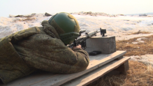 Военнослужащие с боевым опытом поделились секретами мастерства с амурскими снайперами - gtrkamur.ru