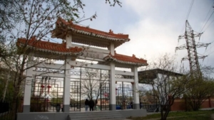 У парка Дружбы в Благовещенске строят новую парковку на 60 мест - gtrkamur.ru