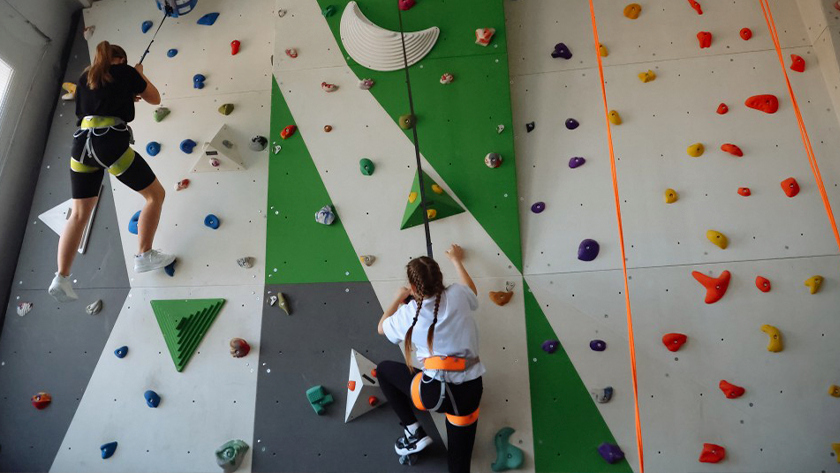 Для школьников Белогорска могут оборудовать уличный скалодром - gtrkamur.ru