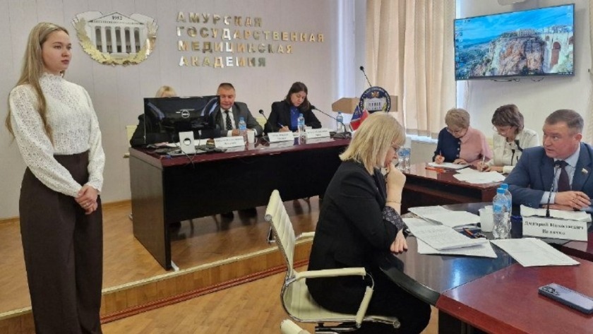 Более 300 будущих врачей определились с местом работы: выпускников АГМА ждут в больницах по всей области - gtrkamur.ru