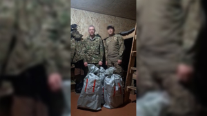 Жители Белогорского округа продолжают обеспечивать бойцов СВО гуманитарной помощью - gtrkamur.ru