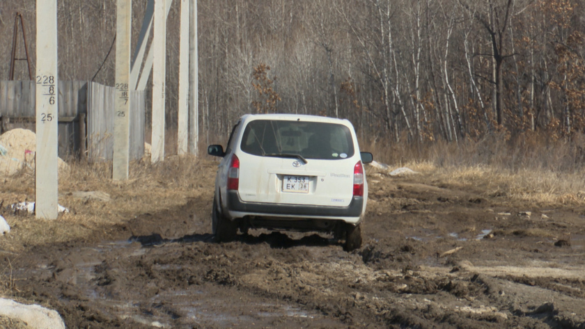 Жители нескольких муниципалитетов области жалуются на затопление придомовых участков и размытые дороги - gtrkamur.ru