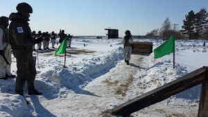 Армейцы Октябрьского округа учатся маневрам в специальном тренировочном городке - gtrkamur.ru