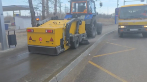 В Приамурье приводят дороги в порядок после зимнего сезона - gtrkamur.ru