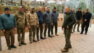 «Мы будем сражаться до нашей общей Победы»: Юрий Трутнев передал на передовую оборудование и снаряжение - gtrkamur.ru