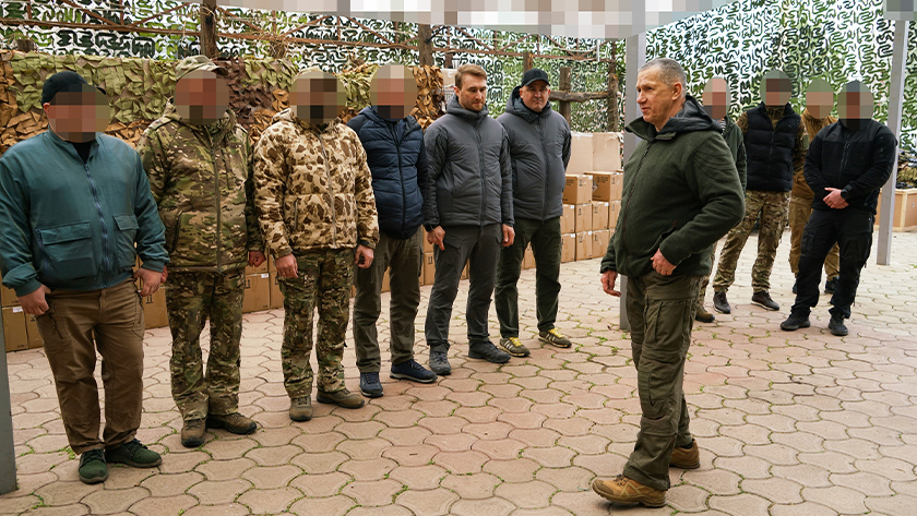 «Мы будем сражаться до нашей общей Победы»: Юрий Трутнев передал на передовую оборудование и снаряжение - gtrkamur.ru