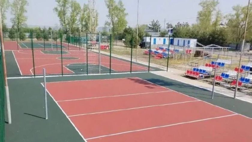 Стадион «Амурсельмаш» в Белогорске капитально обновили к спартакиаде - gtrkamur.ru
