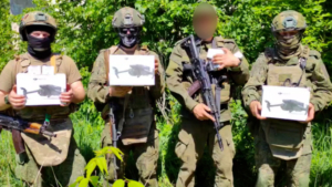 Посылку весом в тонну от амурчан получили бойцы на Запорожском направлении СВО - gtrkamur.ru