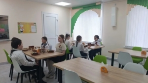 В двух школах Тындинского округа к 1 сентября откроют уютные кафе вместо столовых - gtrkamur.ru