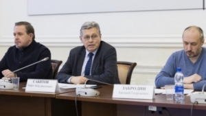О приоритетах и итогах деятельности комиссии ОП РФ по развитию информационного сообщества, СМИ и массовых коммуникаций рассказал Рифат Сабитов - gtrkamur.ru