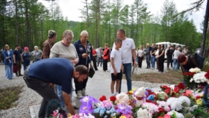 В Тынде почтили память 48 жертв авиакатастрофы - gtrkamur.ru