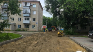 В Благовещенске дорожники работают сразу на двух участках - gtrkamur.ru