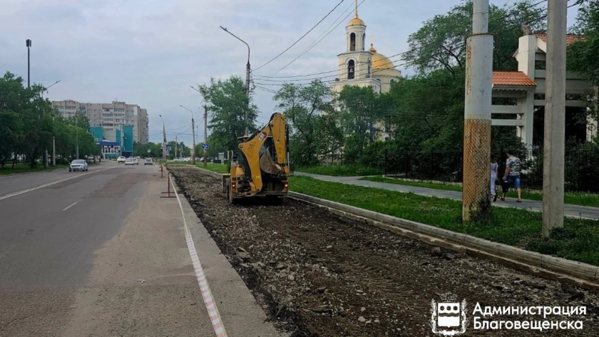 В Благовещенске обновляют парковки: новая — у храма Ксении Петербургской - gtrkamur.ru