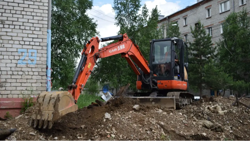 Горячей воды нет, но ремонт идёт: жители трёх домов в Тынде ждут возобновления подачи до 13 июля - gtrkamur.ru