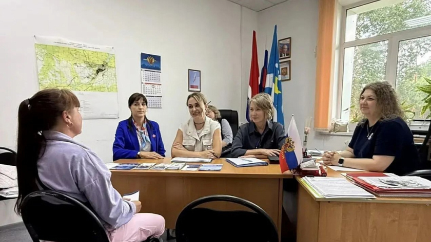 Социальный десант в глубинку: мобильная приёмная фонда «Защитники Отечества» побывала в трёх сёлах Зейского округа - gtrkamur.ru