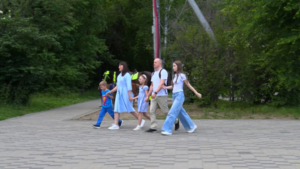 «Семья – источник вдохновения»: Алексей и Лидия Черепахины из Благовещенска доказывают, что большая семья – это счастье - gtrkamur.ru