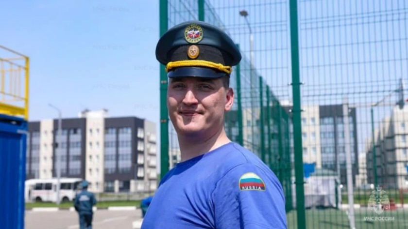 Офицер МЧС спас мотоциклиста на трассе «Амур»: жгут, повязка и шина из веток - gtrkamur.ru