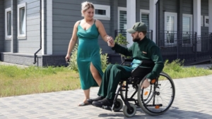 Амурским ветеранам СВО выдают одежду, которая помогает вернуться к привычной жизни - gtrkamur.ru