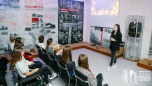 «Истории из бабушкиного сундука» вывели амурскую школу в финал - gtrkamur.ru