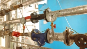 В Тынде начали менять старые трубы у больничного комплекса - gtrkamur.ru