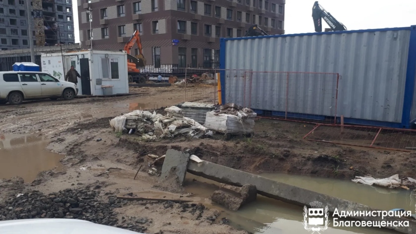 Грязь и мусор на стройплощадках Благовещенска обошлись застройщикам в 950 тысяч рублей - gtrkamur.ru