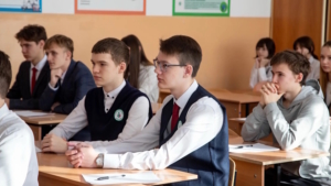 В Благовещенске школьники соревнуются в олимпиадах по 14 предметам - gtrkamur.ru