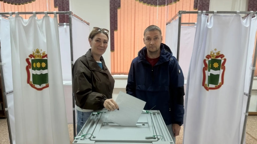 В Зейском округе открылись 25 избирательных участков - gtrkamur.ru