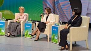 Борьба за демографию в эфире: как СМИ делают многодетную семью модной - gtrkamur.ru