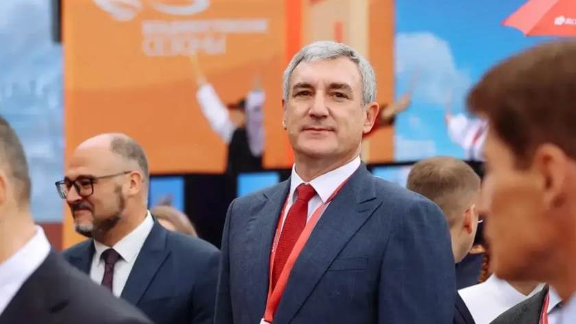 Василий Орлов: «Павильон региона на «Улице Дальнего Востока» — один из важных наших инструментов привлечения инвесторов, партнёров и туристов» - gtrkamur.ru