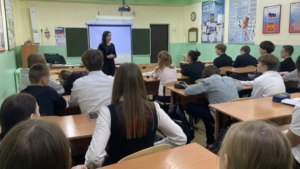 «Земский доктор» и целевое обучение: амурским школьникам рассказали о профессии медика - gtrkamur.ru