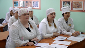 Более тысячи в белых халатах: Приамурье установило исторический максимум по набору студентов-медиков - gtrkamur.ru