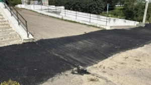 Прокуратура заставила восстановить проезд между домами на Воронкова в Благовещенске - gtrkamur.ru
