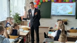 Вернувшийся с фронта амурчанин учит школьников мужеству и осваивает беспилотники - gtrkamur.ru