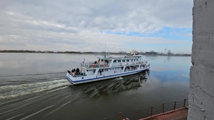 Теплоходы Благовещенск — Хэйхэ уходят на зимовку - gtrkamur.ru