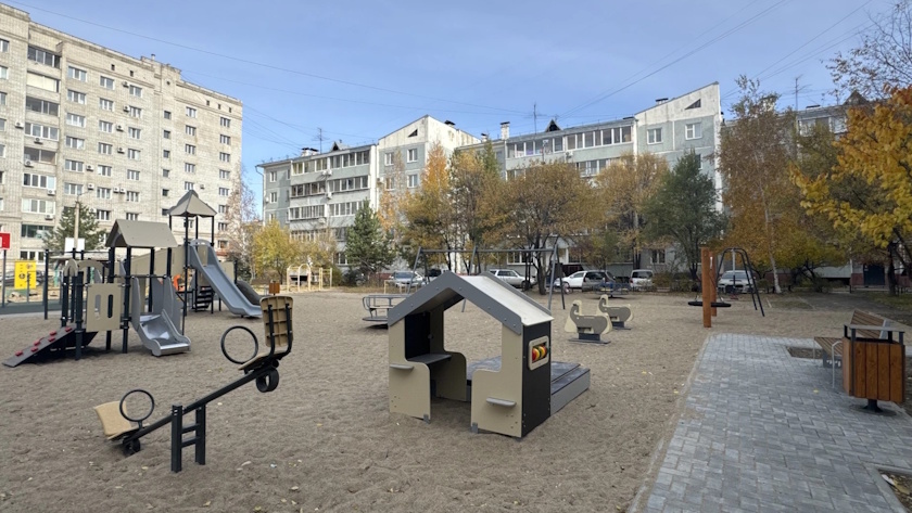 В Благовещенске благоустроили три двора по дальневосточной программе, еще три — на очереди - gtrkamur.ru