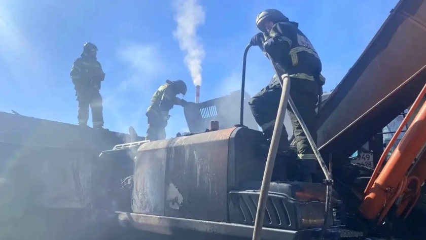За сутки в Приамурье потушили 11 пожаров, горели экскаватор и постройка - gtrkamur.ru