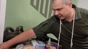 Опыт СВО спас две жизни: амурчанин оказал помощь пассажирам рейса «Москва — Тюмень» - gtrkamur.ru